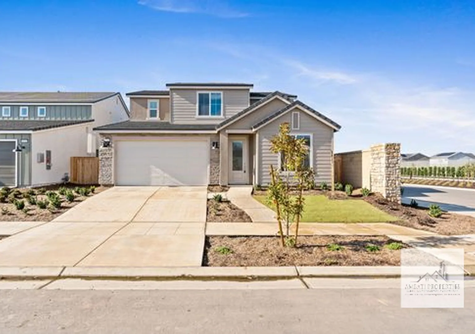 Almost New Five Bedroom Lennar Home with Solar in Clovis! — Photo 1