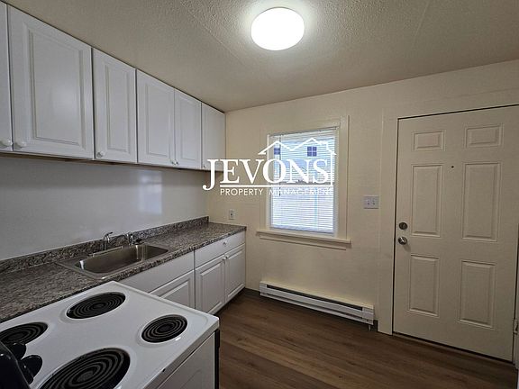 3rd image of 301 S 2nd St APT 12