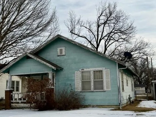 1309 W 4th St, Coffeyville, KS 67337