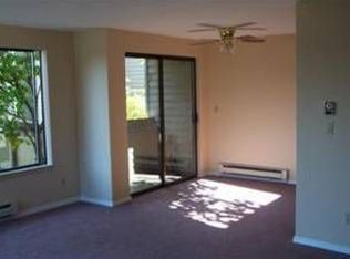 7518 24th Ave NW APT 202, Seattle, WA 98117