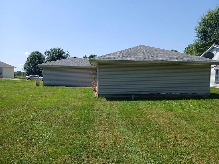 3928 Liverpool Dr — Photo 15
