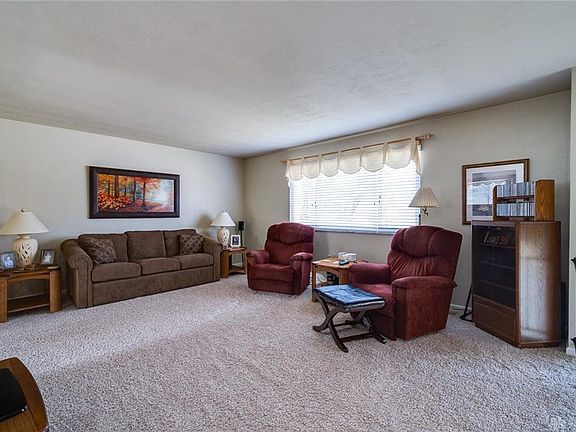 4th image of 2308 King Richard Pkwy