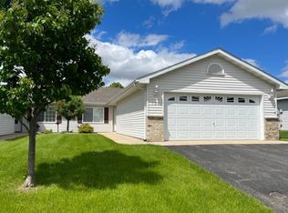 180 Cedar Cove Ln NW, Owatonna, MN 55060