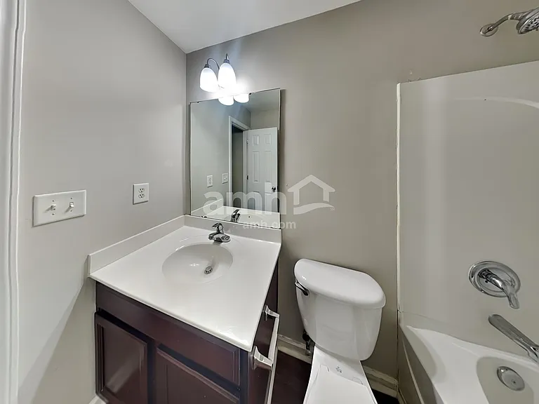 5716 Parkstone Dr — Photo 25