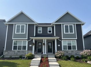 631 Hillcrest Dr #631, Waunakee, WI 53597