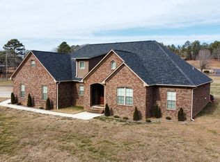 18 Hickory Rd, Ragland, AL 35131