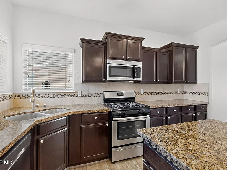 14613 Sunny Land Ave — Photo 23