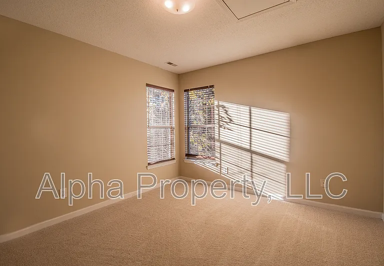 18 Crossvine Way — Photo 14