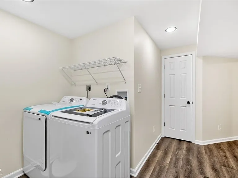 5625 Gateway Dr — Photo 13