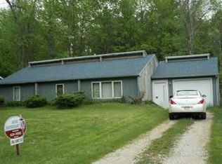 2050 Crescent Rd, Sanford, MI 48657