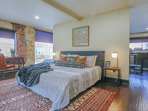 5th image of 116-120 E 21st St #120-2