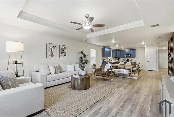 4540 Benham Dr — Photo 10