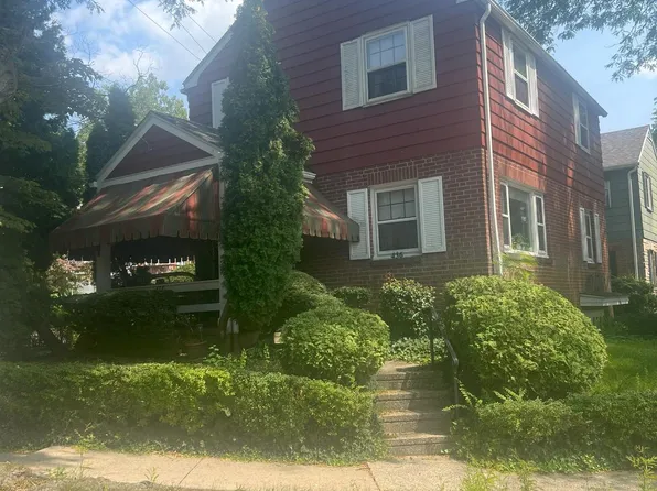 436 Playground Dr, West Reading, PA 19611