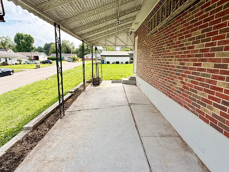 11 Rose Ct — Photo 48