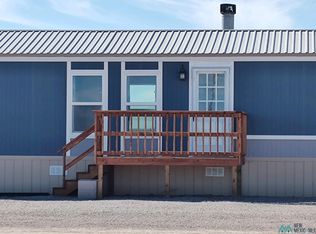 6884 N Vineyard Rd, Dexter, NM 88230