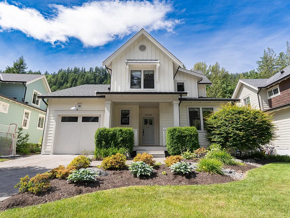 43318 Creekside Cir