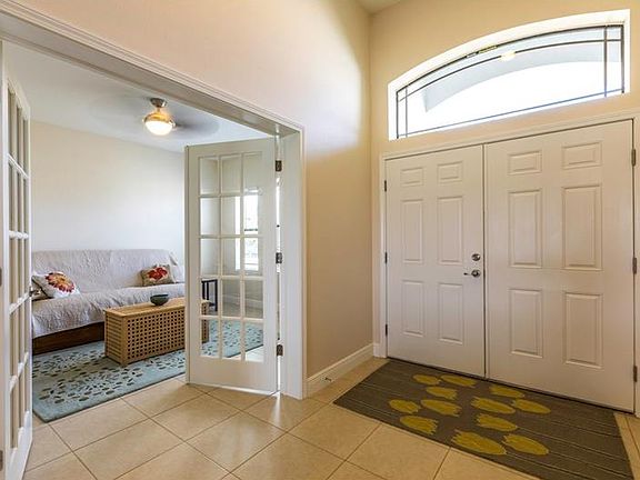 3rd image of 1325 Heritage Landings Dr