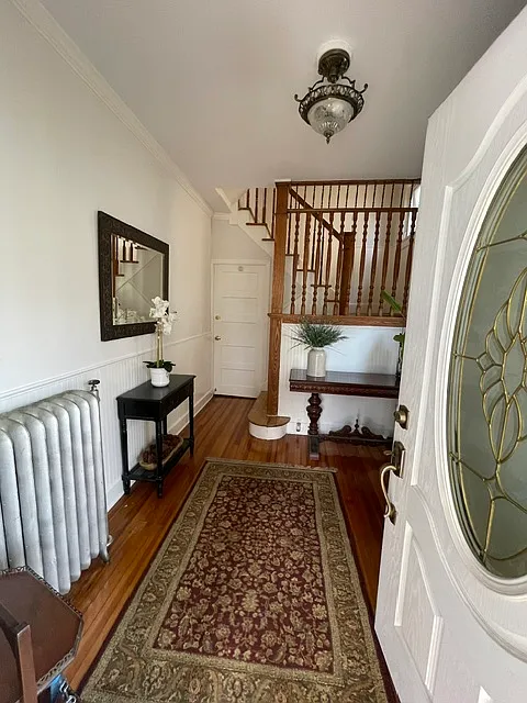 1 bed, 1200 sqft, $3,500 — Photo 2