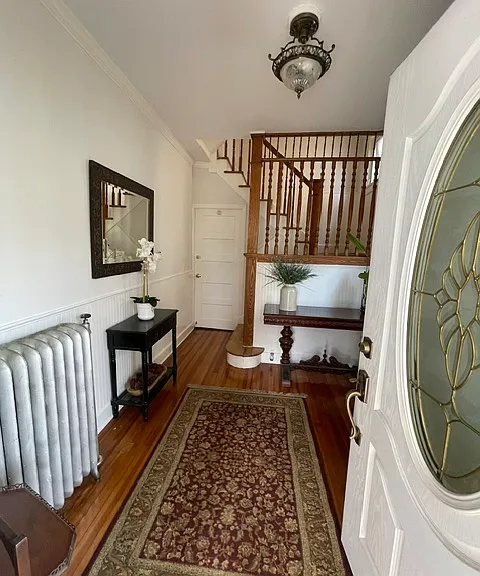 14 Flower St — Photo 2