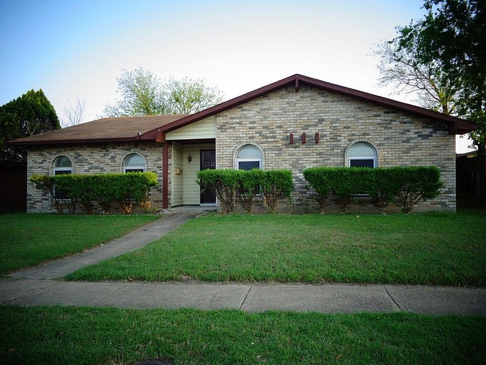 1st image of 7326 Oakmore Dr