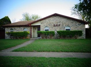 7326 Oakmore Dr, Dallas, TX