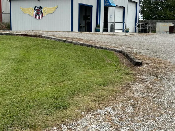 2216 W Highway 80, Somerset, KY 42503