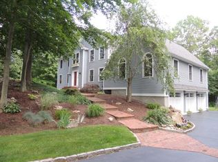 69 Ironwood Rd, Trumbull, CT 06611
