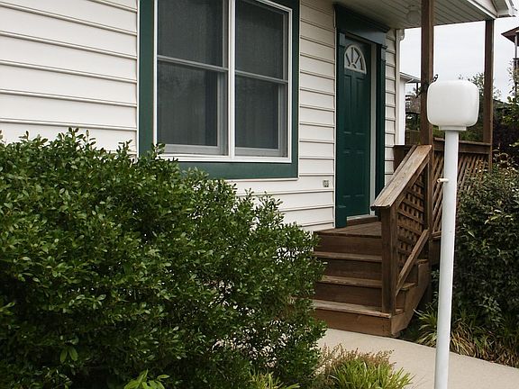 3rd image of 301 143rd St Unit 10