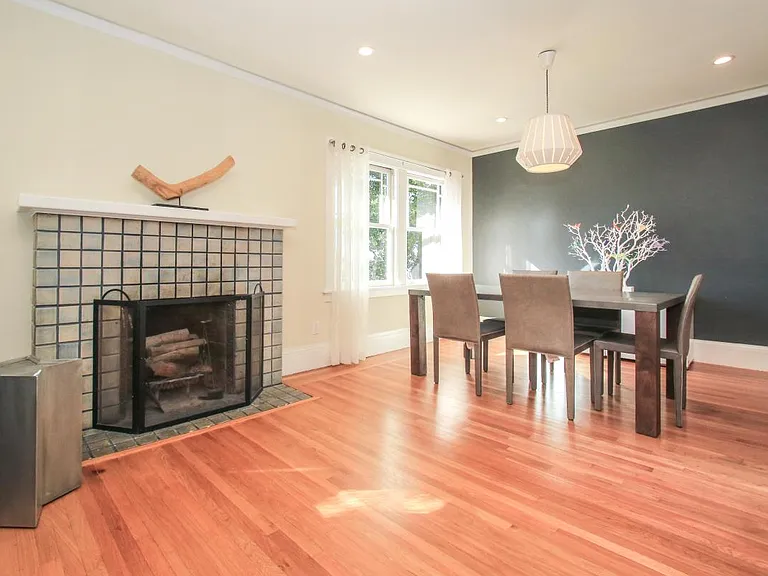 2403 Hillside Ave — Photo 12