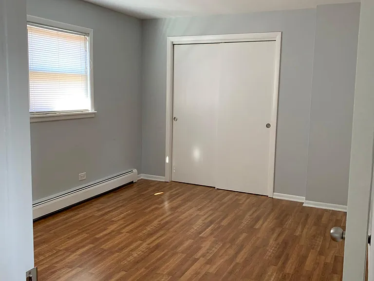 4105 N McVicker Ave #2 — Photo 6