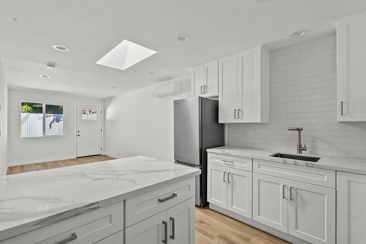 1 bed, 1.0 bath, 600 sqft, $2,350 — Photo 3