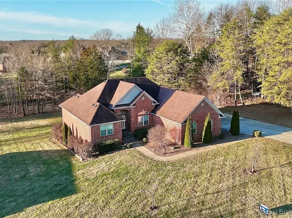 7327 Wind Dance Parkway, Greenville, IN 47124