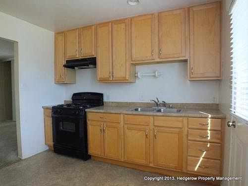 5th image of 198 Cesta St