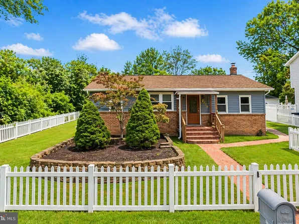 3714 3rd Ave, Edgewater, MD 21037
