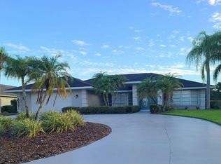 3333 Lakeside Cir, Parrish, FL 34219