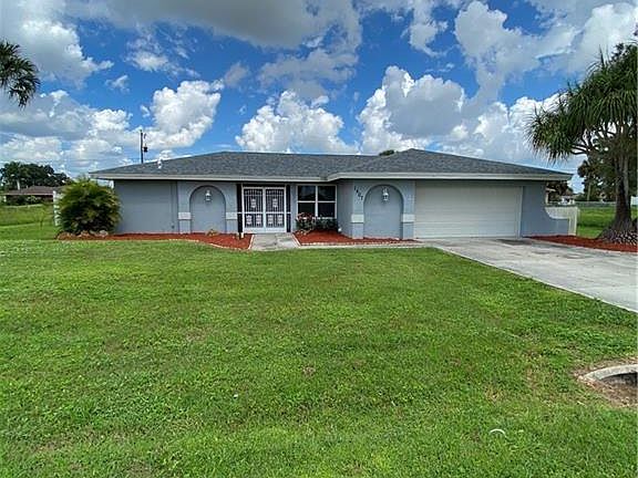 5th image of 1407 Graham Cir