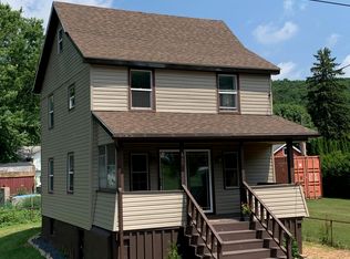 665 Market St, Weston, PA 18256