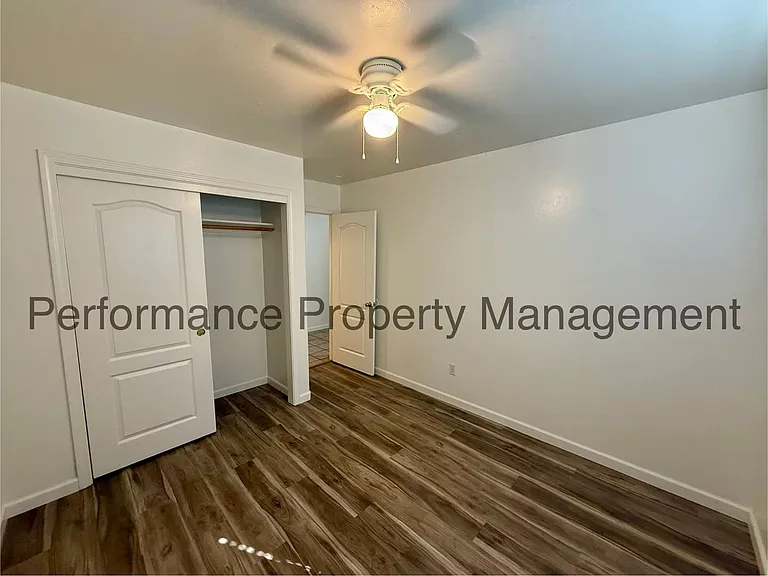 4310 Almond Grove Ln — Photo 15