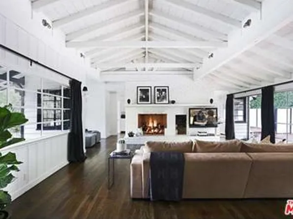 2505 N Benedict Canyon Dr, Beverly Hills, CA 90210