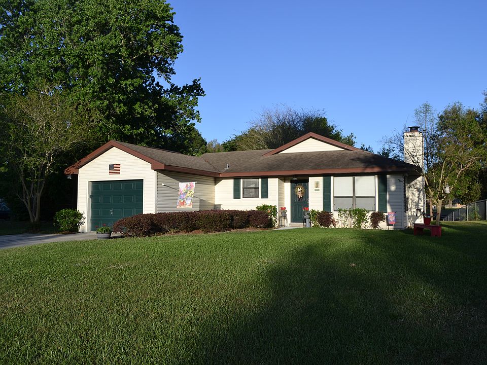 1st image of 35432 Crescent Dr