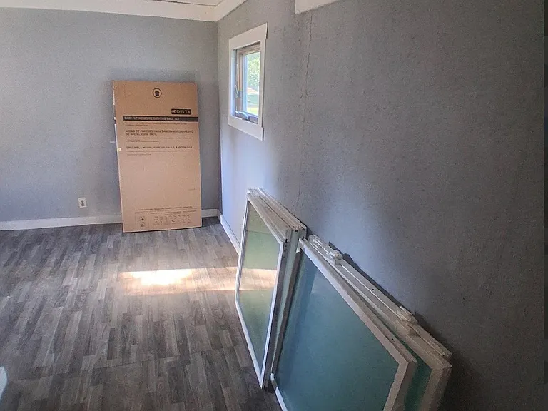 428 S Central St — Photo 6