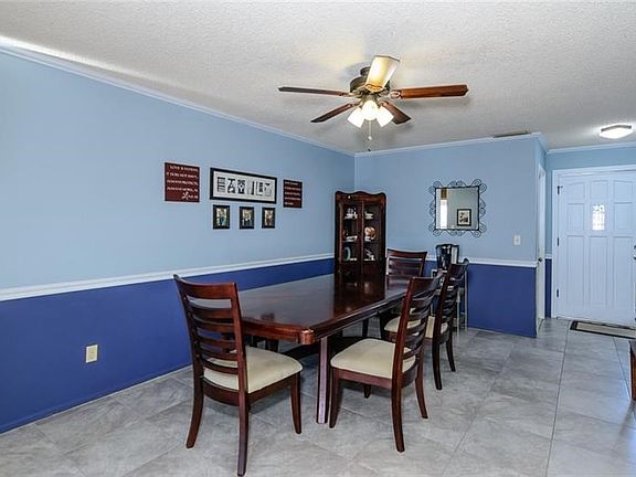 Upon Entering Step into Large Dining Area (17.6' x 13.1') tht could Also be a Family Room or Den Area!