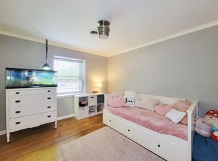 8515 Riverside Walk Ln, Houston, TX 77064