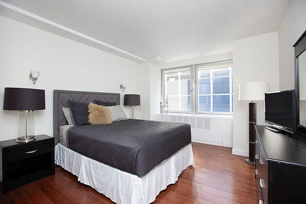 Rented by Global Realty Opportunities | media 20