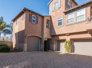 31038 Strawberry Tree Ln, Temecula, CA 92592