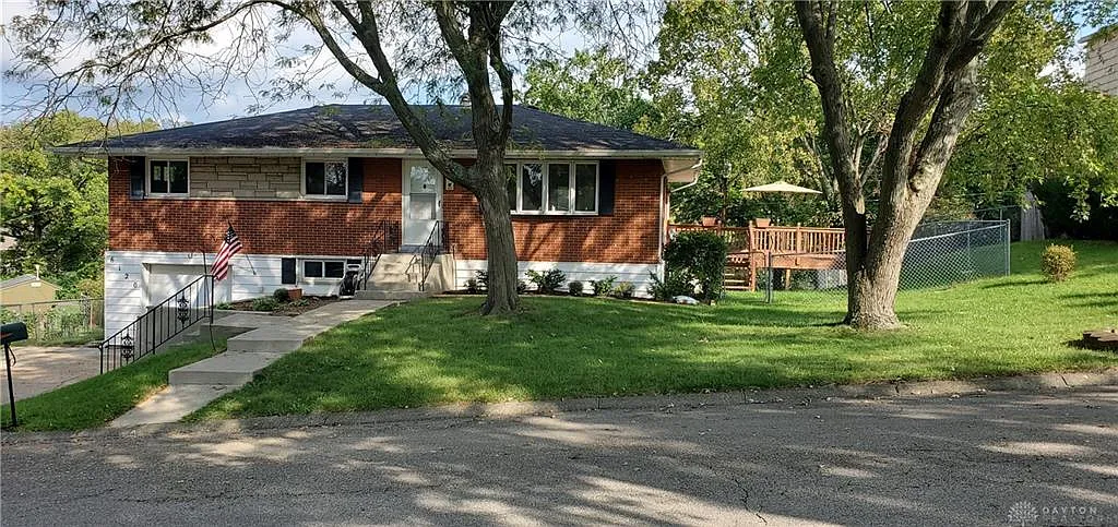6120 Sonia Cir photo 1