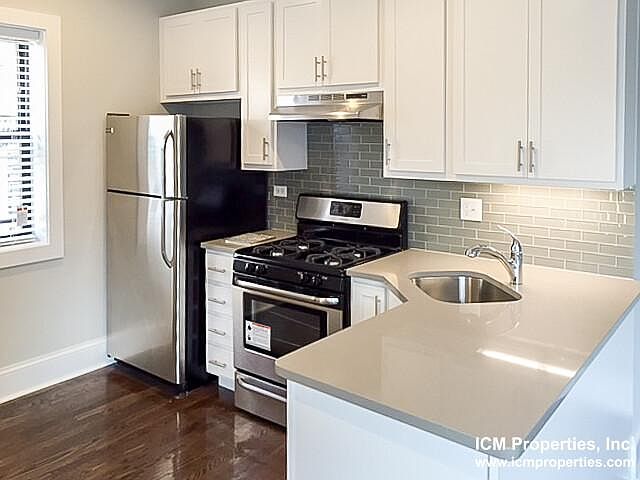 1st image of 2211 W Foster Ave #2W