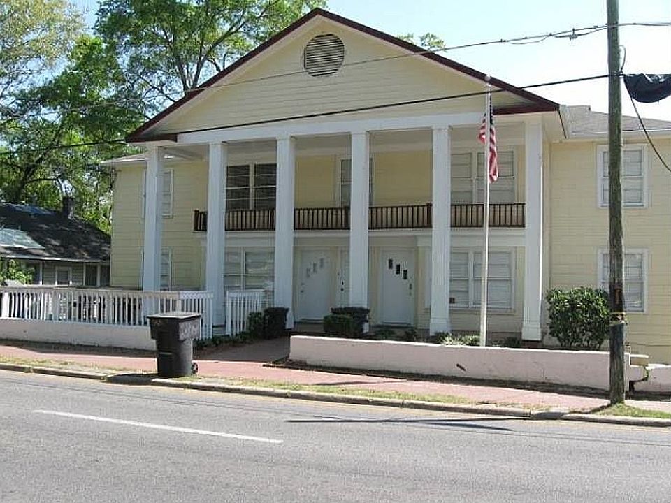 1st image of 629 W Pensacola St