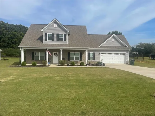284 Burnt Hickory Ln SE, Calhoun, GA 30701