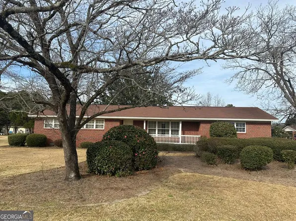 90 Burketts Ferry Rd, Hazlehurst, GA 31539
